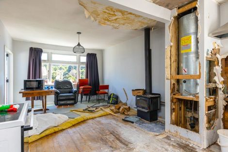 Photo of property in 49 Hampden Street, Picton, 7220