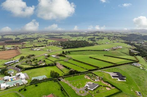 Photo of property in 467 Bald Hill Road, Waiuku, 2681