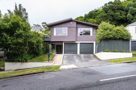 Photo of property in 41 Viewmont Drive, Harbour View, Lower Hutt, 5010