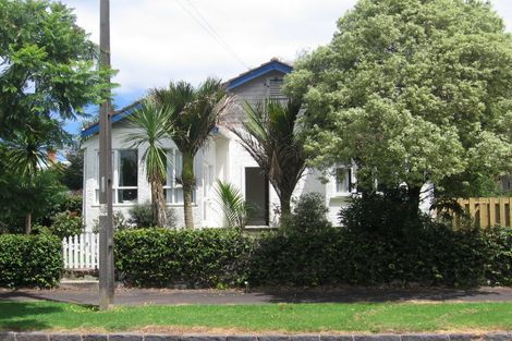 Photo of property in 5 Bennett Street, Mount Albert, Auckland, 1025
