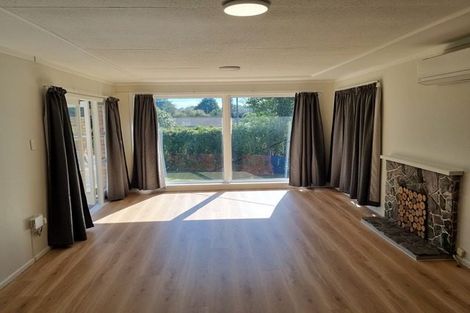 Photo of property in 506 Swanson Road, Ranui, Auckland, 0612