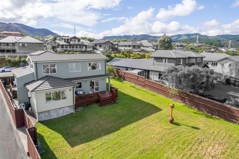Photo of property in 13 Riverstone Drive, Riverstone Terraces, Upper Hutt, 5018