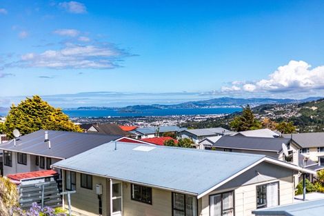 Photo of property in 6a Mossburn Grove, Kelson, Lower Hutt, 5010
