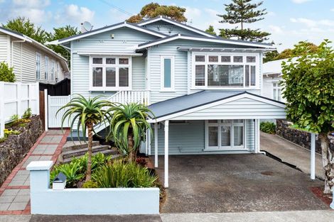 Photo of property in 118 Shackleton Road, Mount Eden, Auckland, 1024
