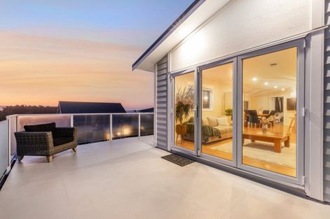 Photo of property in 21a Richard Street, Titahi Bay, Porirua, 5022