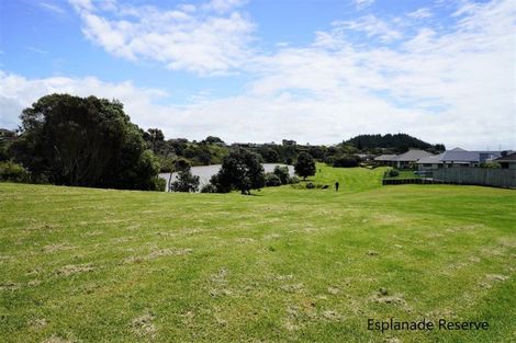 Photo of property in 11 Sea Dune Place, Ruakaka, 0116