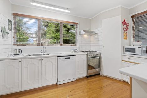 Photo of property in 1/17 Merriefield Avenue, Forrest Hill, Auckland, 0620