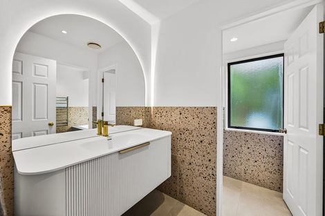 Photo of property in 36 Kath Hopper Drive, Orewa, 0931