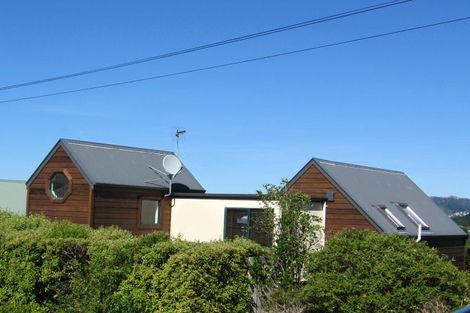 Photo of property in 52 Waru Street, Khandallah, Wellington, 6035