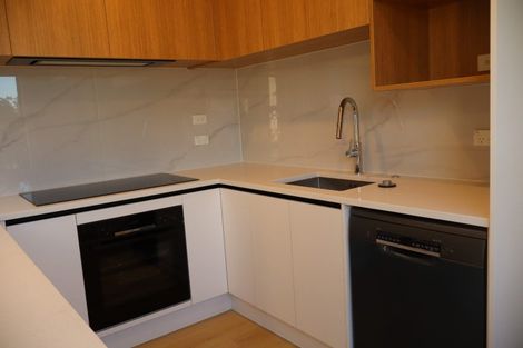 Photo of property in 1/30 Shakespeare Road, Milford, Auckland, 0620