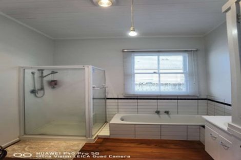 Photo of property in 100 Hatea Drive, Regent, Whangarei, 0112