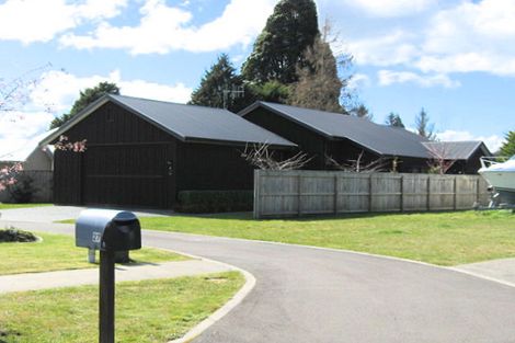 Photo of property in 27 Lakemere Way, Kinloch, Taupo, 3377