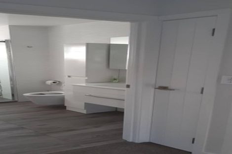 Photo of property in 9 Island View Terrace, Cockle Bay, Auckland, 2014