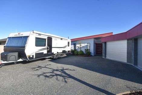 Photo of property in 22 Kura Place, Mosgiel, 9024