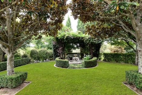 Photo of property in 35 The Esplanade, Huntington, Hamilton, 3210