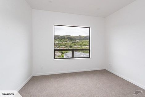 Photo of property in 3/7 Handyside Street, Tawa, Wellington, 5028
