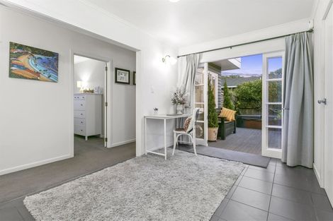 Photo of property in 1/105 Nile Road, Milford, Auckland, 0620