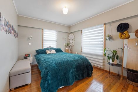 Photo of property in 14 Barrett Street, Westown, New Plymouth, 4310