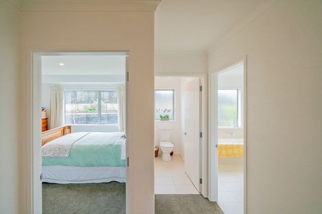 Photo of property in 20 Roseberry Place, Whitianga, 3510