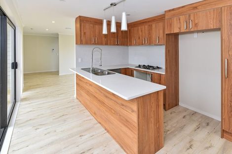 Photo of property in 13 Amokura Avenue, Takanini, 2112