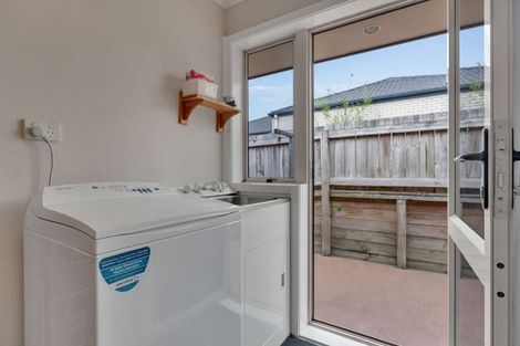 Photo of property in 82 Rototuna Road, Rototuna, Hamilton, 3210