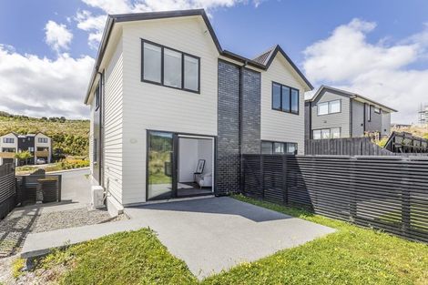 Photo of property in 30 Bee Lane, Whitby, Porirua, 5024