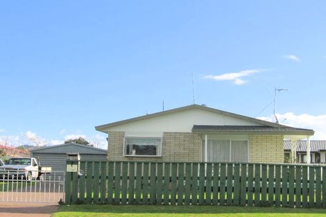 Photo of property in 15 Emerald Place, Papamoa Beach, Papamoa, 3118