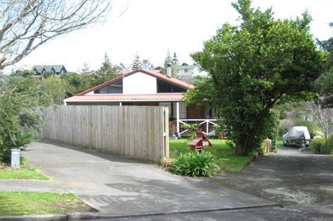Photo of property in 24 Branch Road, Highlands Park, New Plymouth, 4312