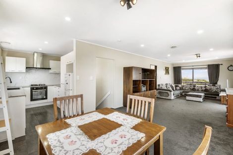 Photo of property in 27a Florence Daly Place, Mount Roskill, Auckland, 1041