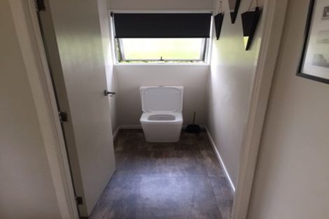 Photo of property in 37 Stapleford Crescent, Browns Bay, Auckland, 0630