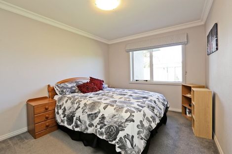 Photo of property in 15 Akaroa Road, Poraiti, Napier, 4112