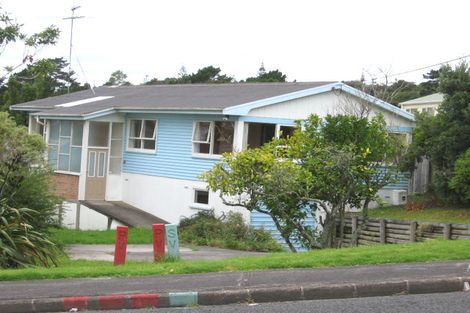 Photo of property in 35 Stanley Road, Glenfield, Auckland, 0629