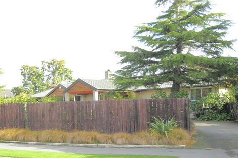 Photo of property in 17 Greers Road, Ilam, Christchurch, 8041