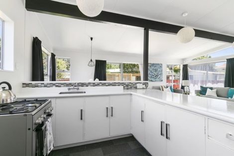 Photo of property in 303 Wellington Road, Wainuiomata, Lower Hutt, 5014