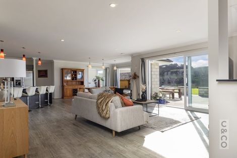 Photo of property in 1242 State Highway 16, Waimauku, 0883