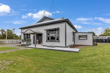 Photo of property in 1 Tamar Street, Rongotea, 4476