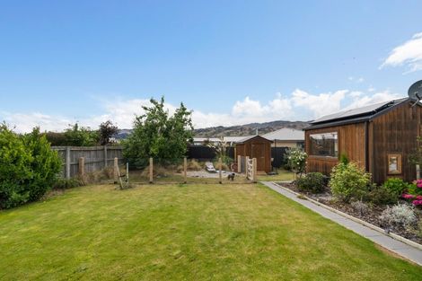 Photo of property in 16 Missy Crescent, Mount Pisa, Cromwell, 9383