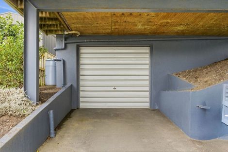 Photo of property in 40 Marine Parade, Macandrew Bay, Dunedin, 9014