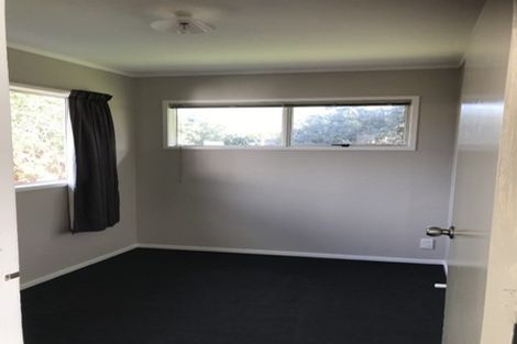 Photo of property in 2/29 Becker Drive, Weymouth, Auckland, 2103