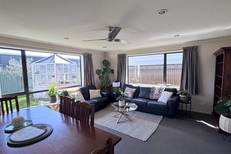 Photo of property in 800a Collinge Road, Mayfair, Hastings, 4122