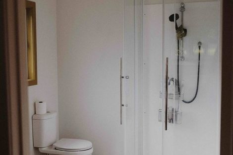 Photo of property in 5 Karioi Crescent, Raglan, 3225