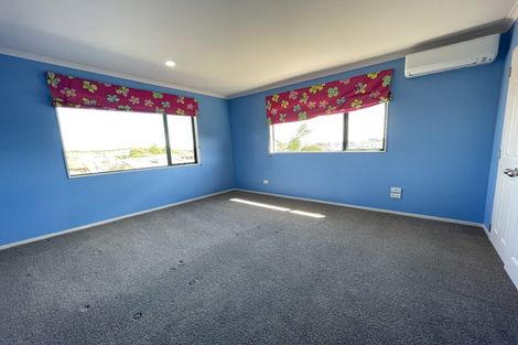 Photo of property in 26 Ballymore Drive, Pinehill, Auckland, 0632