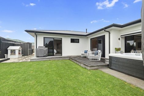 Photo of property in 9a Desmond Place, Bell Block, New Plymouth, 4312
