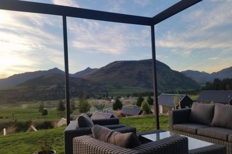 Photo of property in 29 Double Cone Road, Jacks Point, Queenstown, 9371