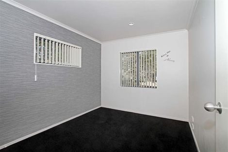 Photo of property in 19 Sabot Place, Massey, Auckland, 0614