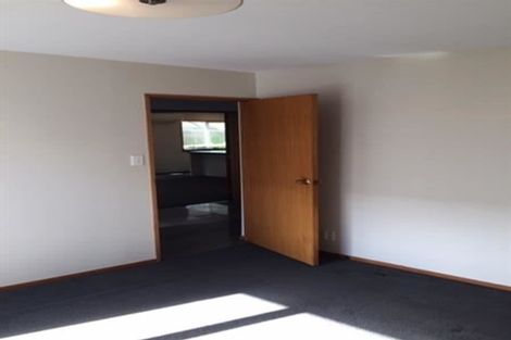 Photo of property in 2/144a Yaldhurst Road, Sockburn, Christchurch, 8042