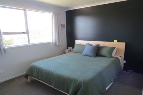 Photo of property in 7c Fairview Place, Westown, New Plymouth, 4310