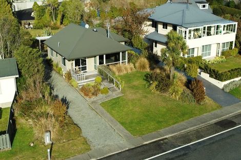 Photo of property in 46 Cathedral Drive, Manapouri, 9679