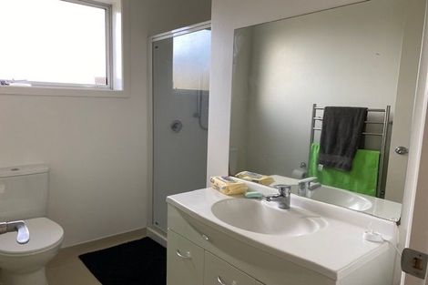 Photo of property in 16 Steeple Rise, Pakuranga, Auckland, 2010