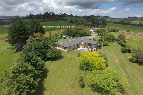 Photo of property in 105 Peak Road, Kaukapakapa, Helensville, 0875